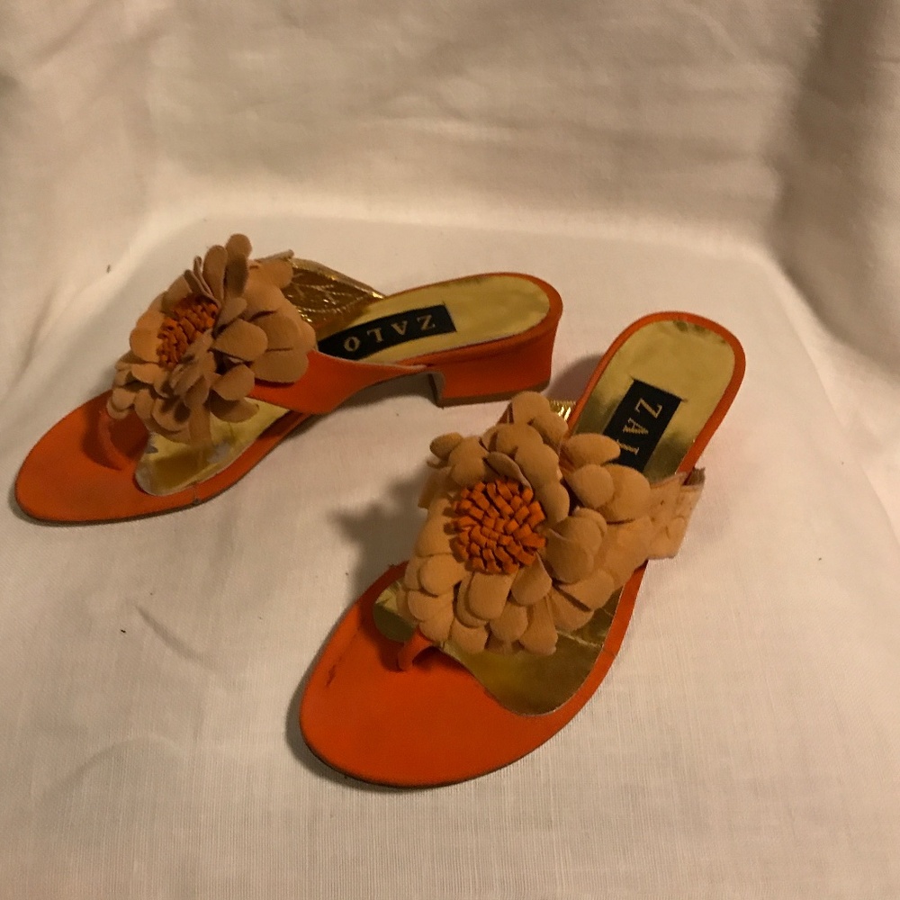 Vintage Zalo casual sandal, orange and butterscotch, size 6 M